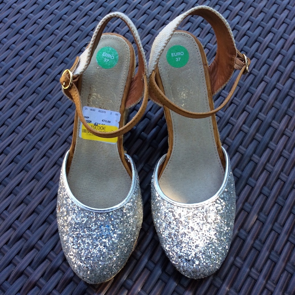 XTI ESPADRILLE GLITTER SANDALS - Picture 2 of 8